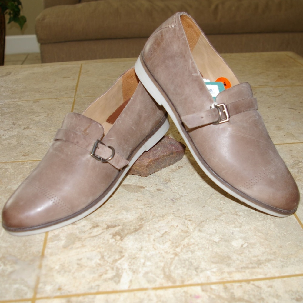 Olukai Women's Shoes